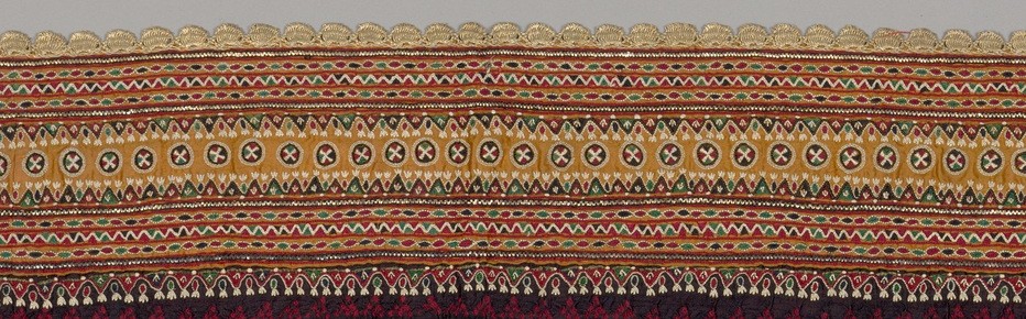The embroidered end band